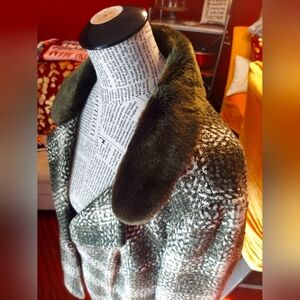 Newport News Woman's Green And White Skirt Suit 18W Skirt Is 18